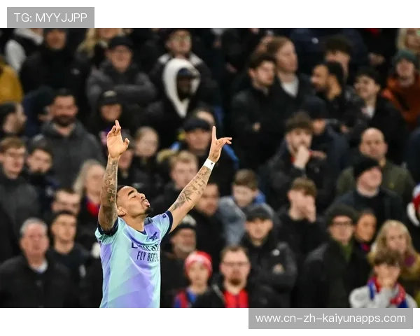 主帅亲自督导定位球训练，角球演习频率翻倍